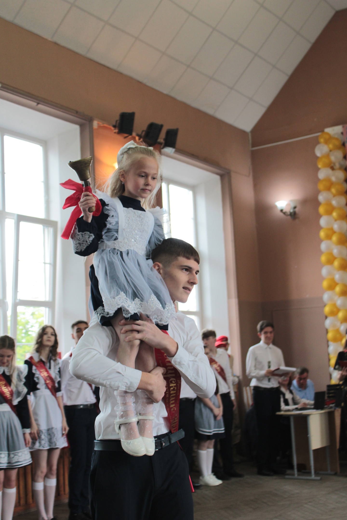 Удачи вам, выпускники!.